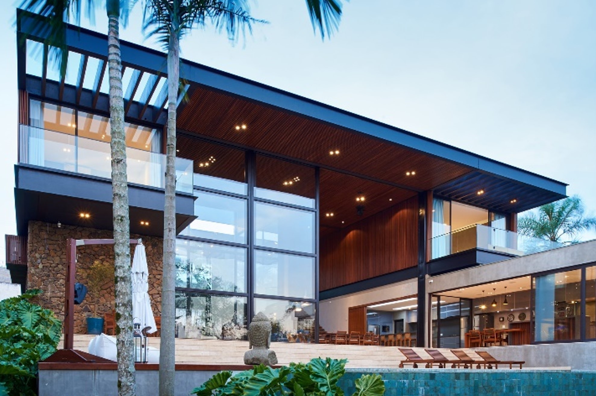 10 Luxury villas spread out around  a 15  rooms boutique hotel 